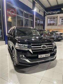 تۆیۆتا لاند کروزەر